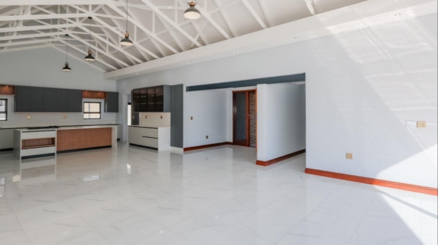 5 Bedroom Property for Sale in Leloko Lifestyle Estate North West